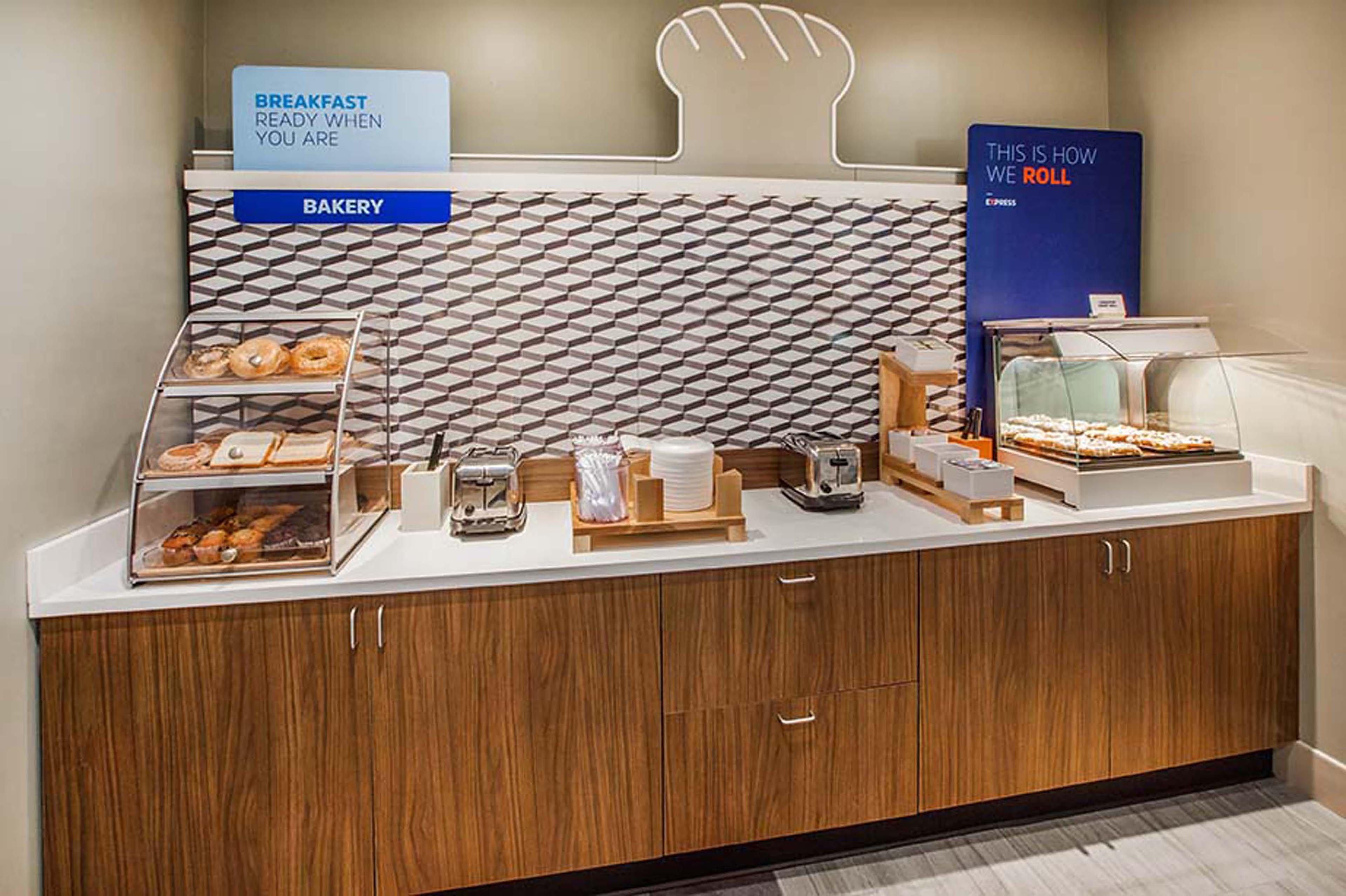 Holiday Inn Express & Suites San Antonio Nw Near Seaworld By Ihg Esterno foto